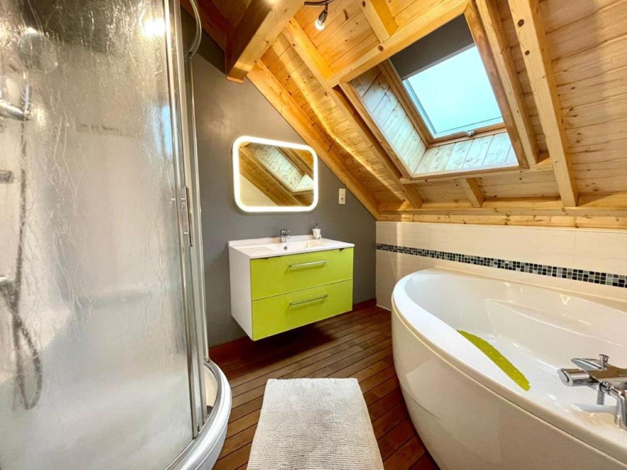 Gite De Mortagne, Chalet Avec Piscine - By Primo C0Nciergerie Gigny-sur-Saone Exterior photo